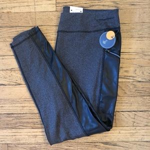 Herringbone Street Legging